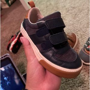 Toddler Old Navy shoes